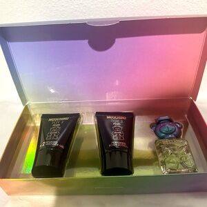 Moschino Toy 2 Pearl Set with Black and Clear Packaging